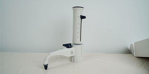 Bottle top dispenser